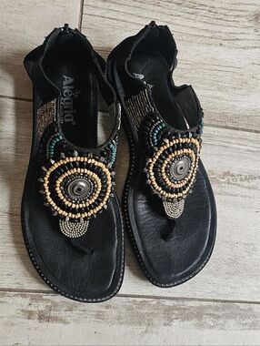 Alegria Black Beaded T-Strap Thong Mandala Sandals 40 / 10